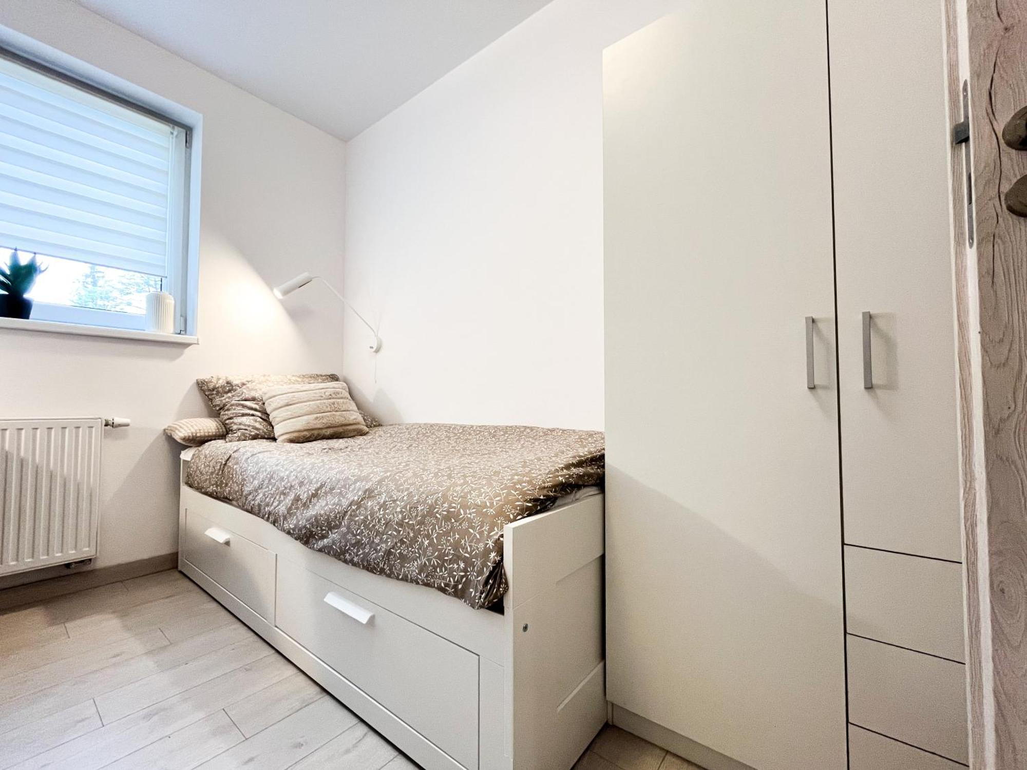 Апартаменты Walk To Park, Modern 2Bd Kitchen! Balcony, Parking Вроцлав Экстерьер фото