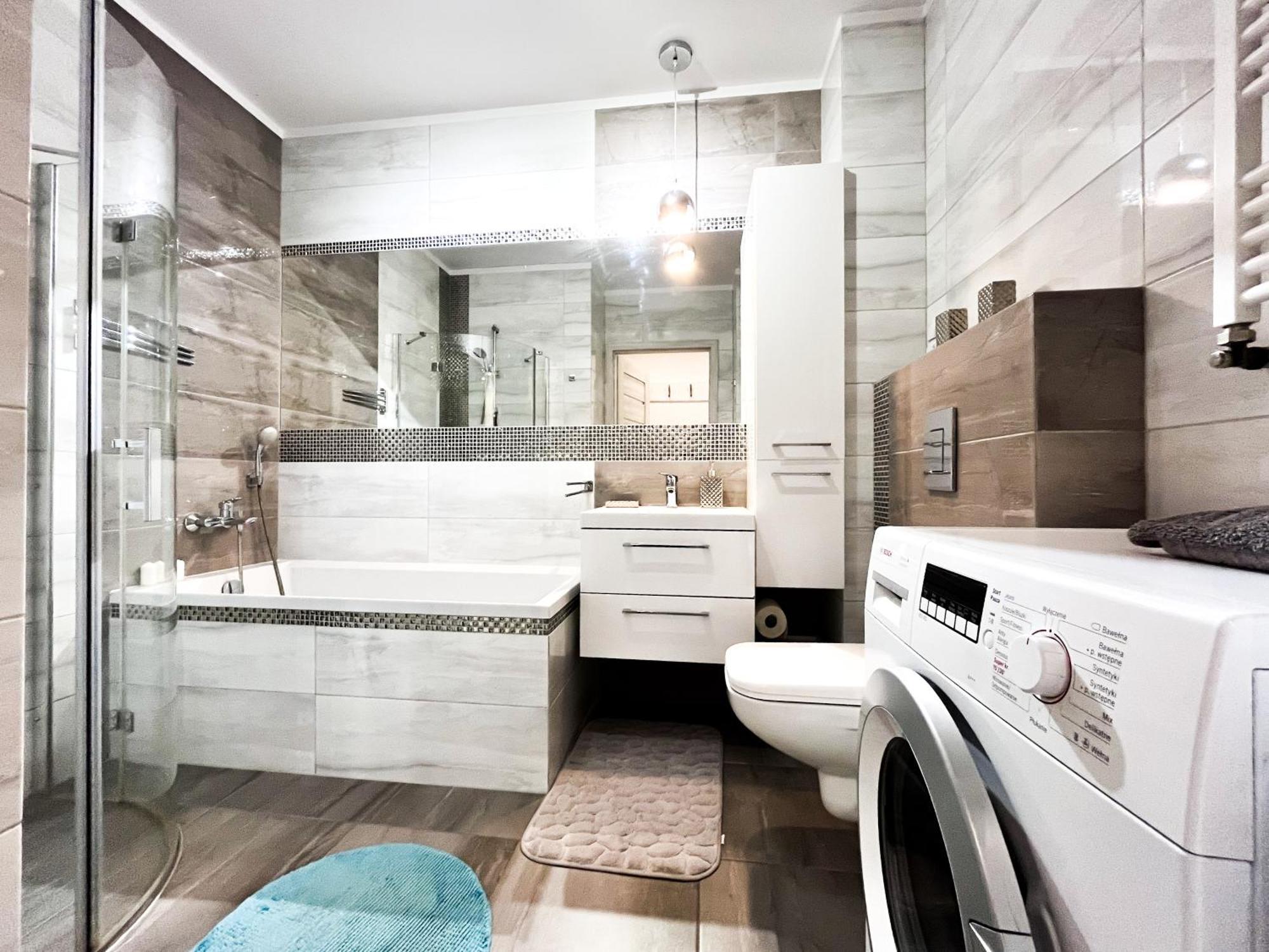Апартаменты Walk To Park, Modern 2Bd Kitchen! Balcony, Parking Вроцлав Экстерьер фото